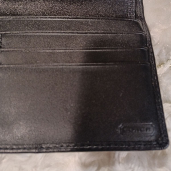 Coach Tri fold wallet - Picture 11 of 12